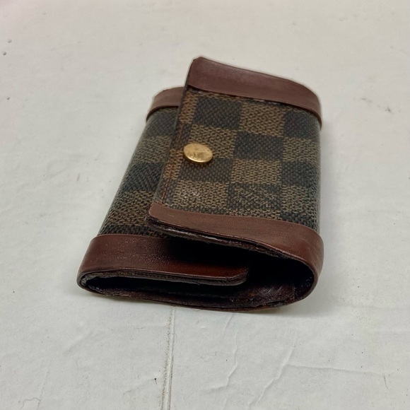 Louis Vuitton, Damier Ebene 6-Hooks Key Case - Picture 4 of 12